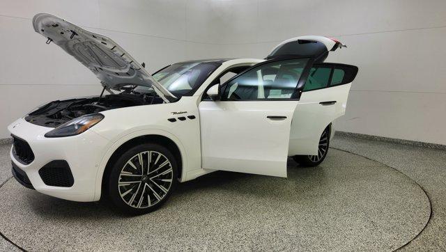 new 2025 Maserati Grecale car, priced at $89,805