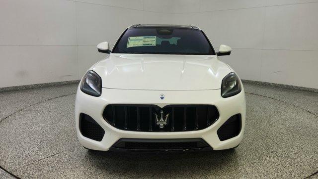 new 2025 Maserati Grecale car, priced at $89,805