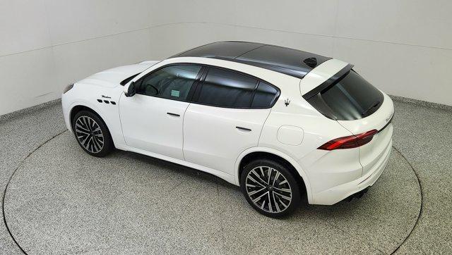 new 2025 Maserati Grecale car, priced at $89,805