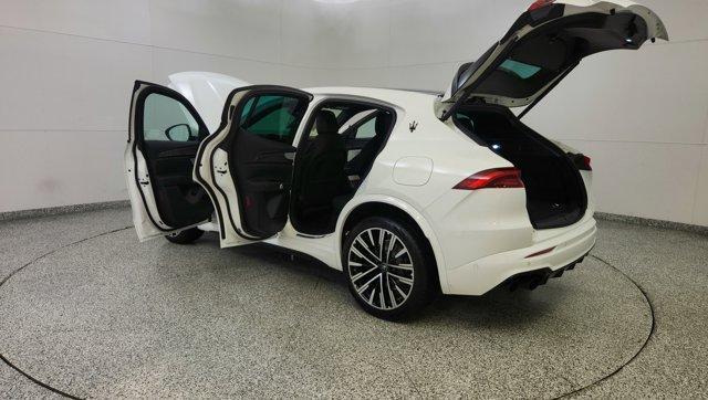new 2025 Maserati Grecale car, priced at $89,805