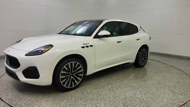 new 2025 Maserati Grecale car, priced at $89,805