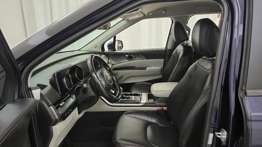 used 2022 Kia Carnival car, priced at $22,383