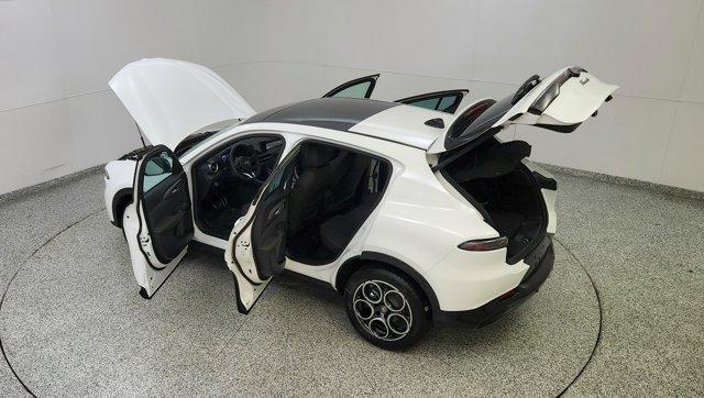 new 2025 Alfa Romeo Tonale car, priced at $43,185