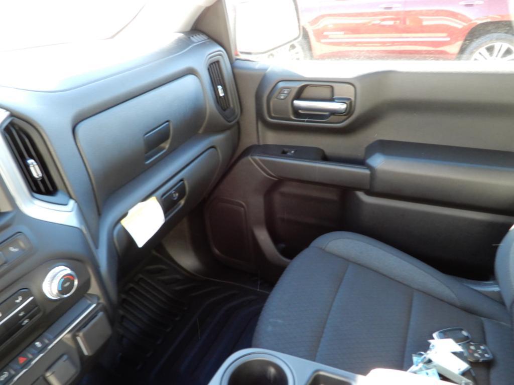 used 2025 GMC Sierra 1500 car, priced at $45,998