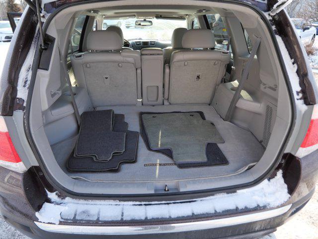 used 2012 Toyota Highlander car, priced at $9,495