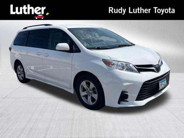 used 2018 Toyota Sienna car, priced at $21,316