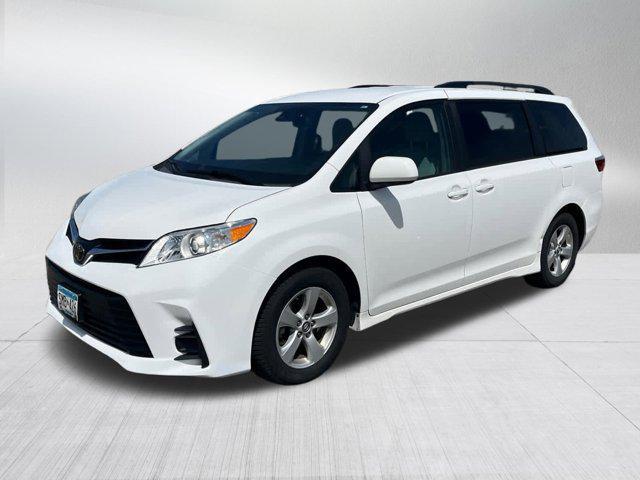 used 2018 Toyota Sienna car, priced at $21,316
