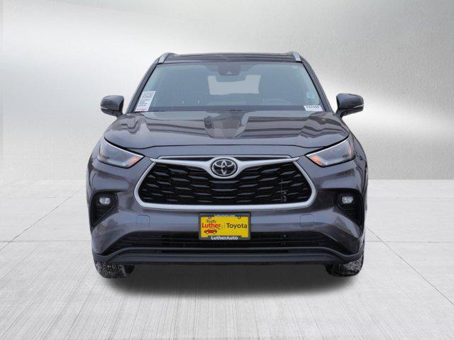 used 2024 Toyota Highlander car, priced at $38,485