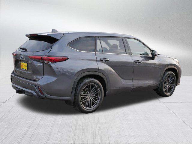 used 2023 Toyota Highlander Hybrid car, priced at $42,466