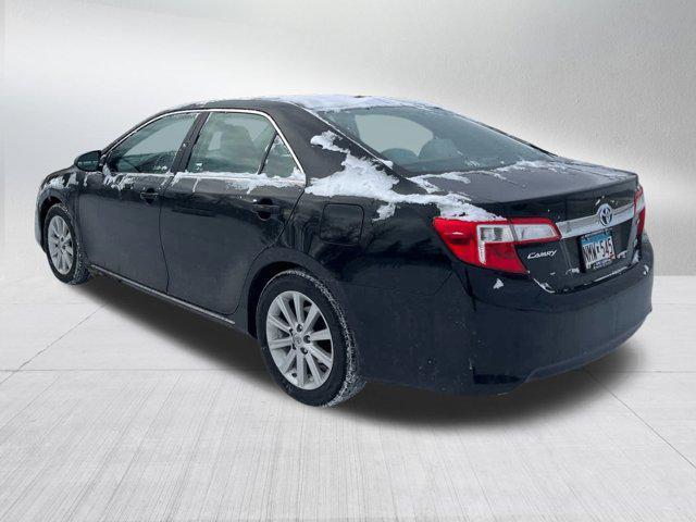 used 2014 Toyota Camry Hybrid car, priced at $13,800