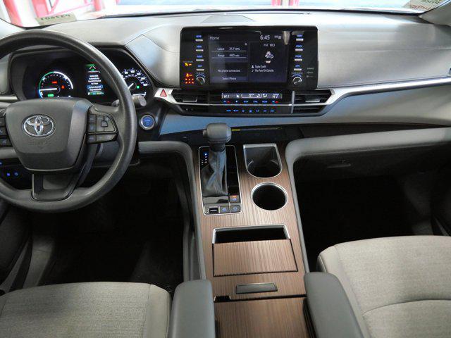 used 2024 Toyota Sienna car, priced at $36,985