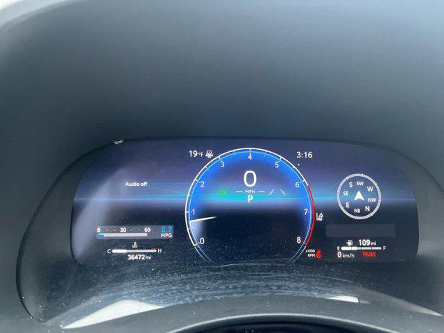 used 2023 Toyota Highlander car, priced at $40,966