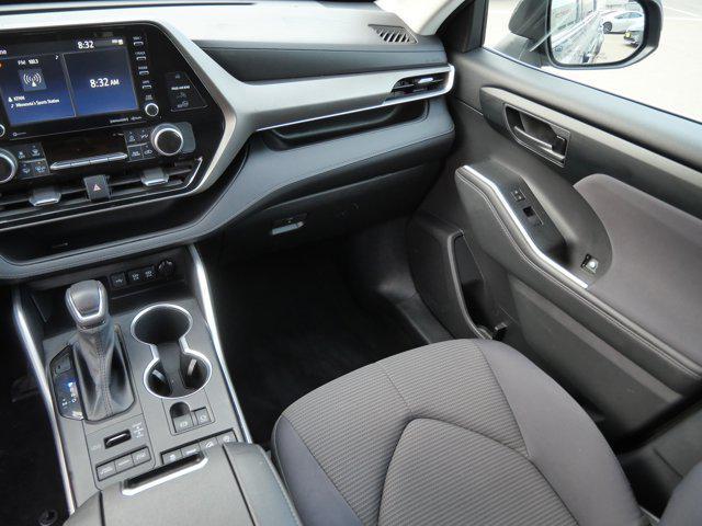 used 2021 Toyota Highlander car, priced at $31,000