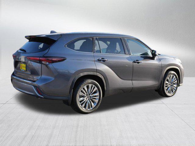 used 2024 Toyota Highlander car, priced at $47,766