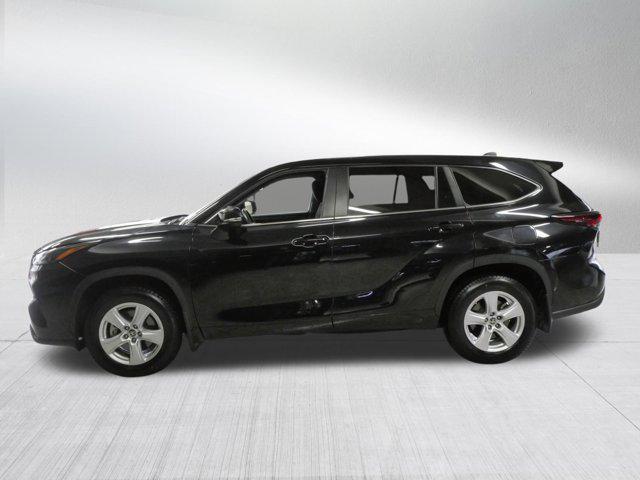 used 2024 Toyota Highlander car