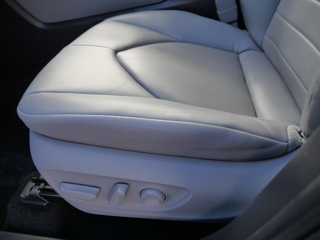 used 2024 Toyota Highlander car, priced at $36,316