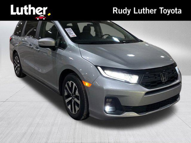 used 2025 Honda Odyssey car, priced at $37,490