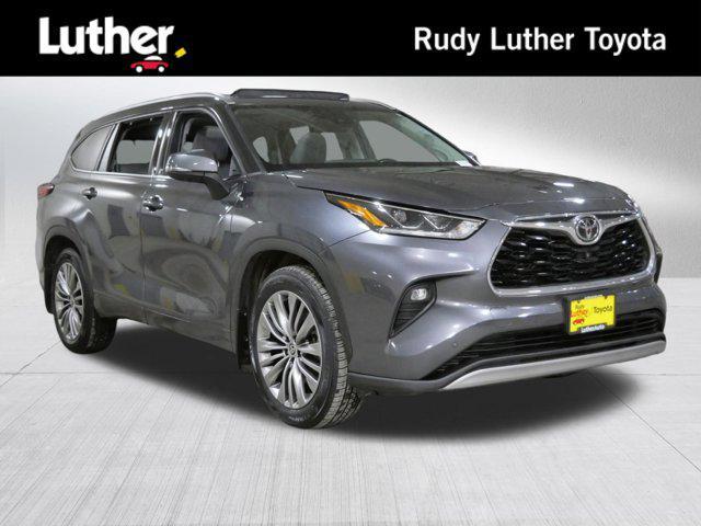 used 2020 Toyota Highlander car, priced at $28,990