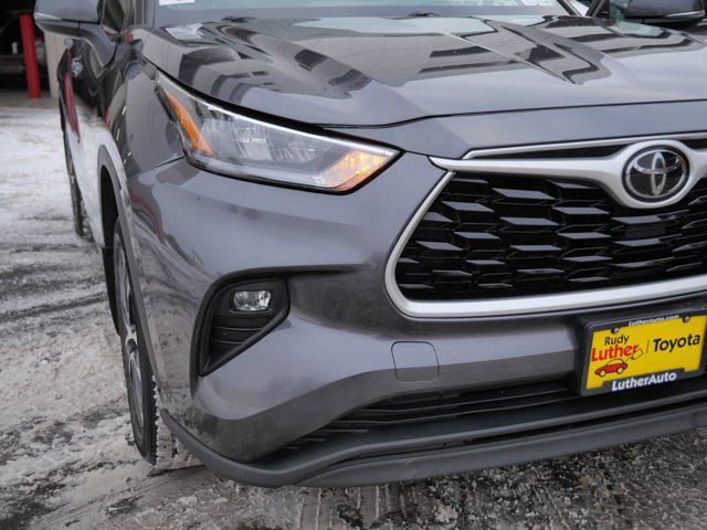 used 2020 Toyota Highlander car, priced at $19,485