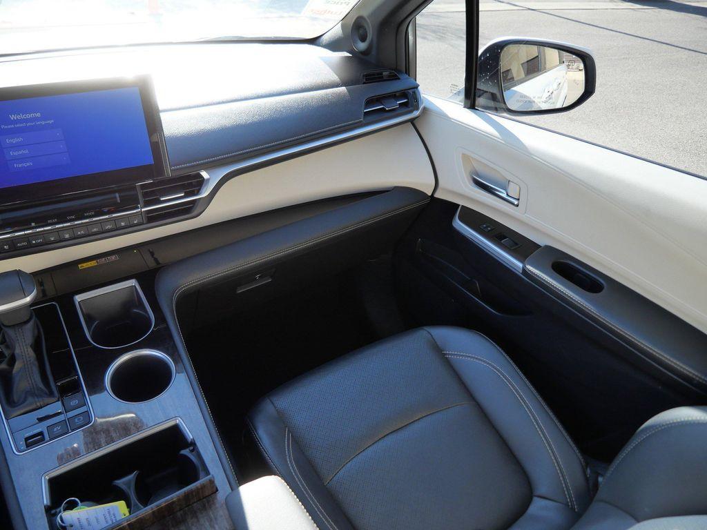 used 2025 Toyota Sienna car, priced at $55,985