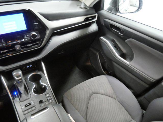 used 2024 Toyota Highlander car, priced at $32,895