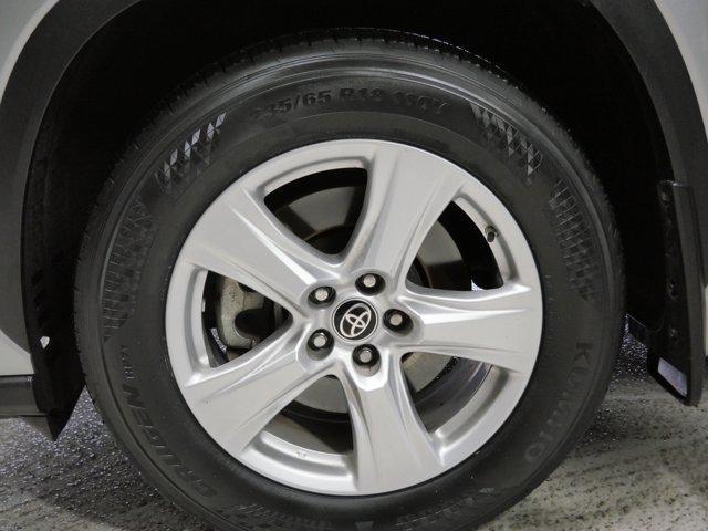 used 2024 Toyota Highlander car, priced at $32,895