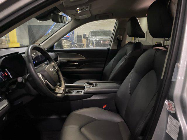 used 2025 Toyota Grand Highlander car, priced at $45,985