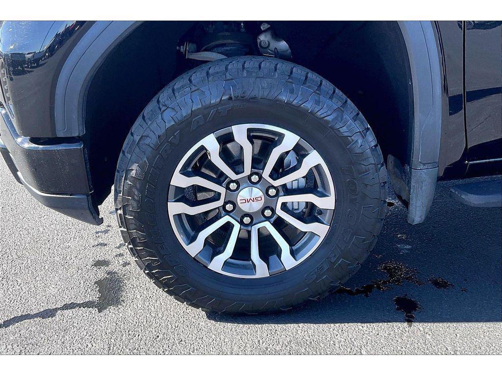 used 2022 GMC Sierra 1500 car, priced at $47,495