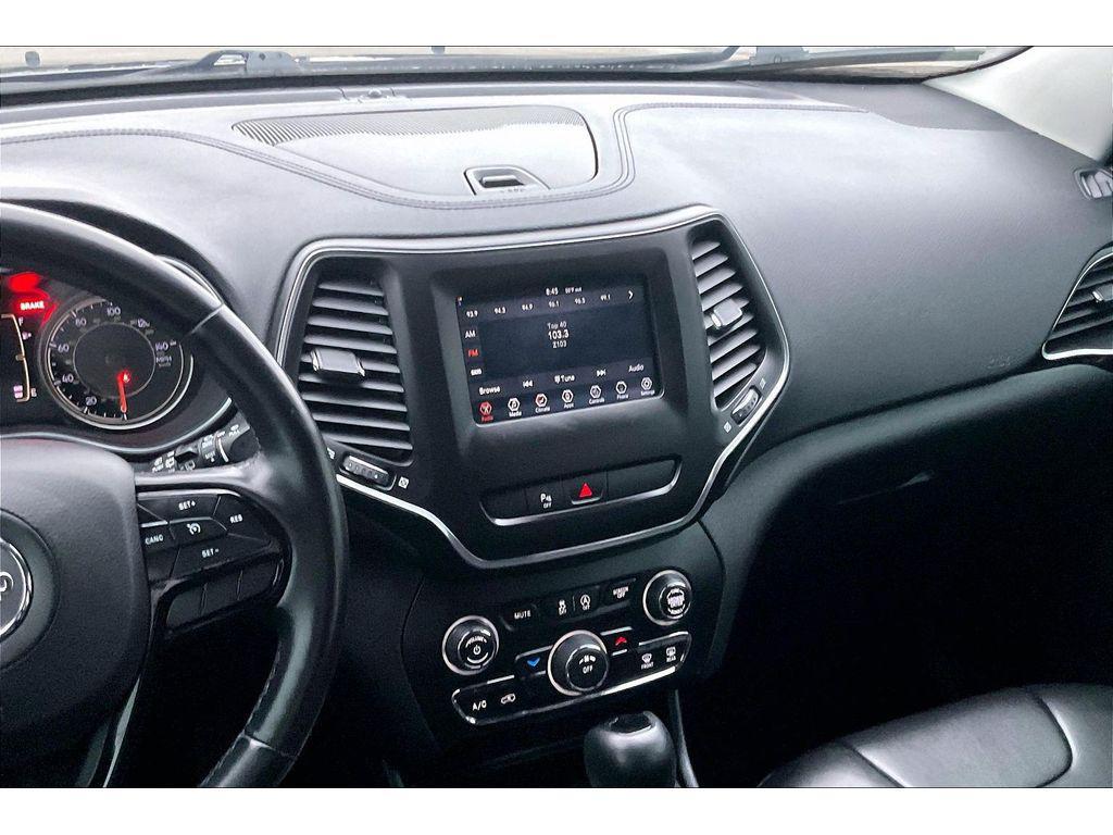 used 2020 Jeep Cherokee car, priced at $17,995