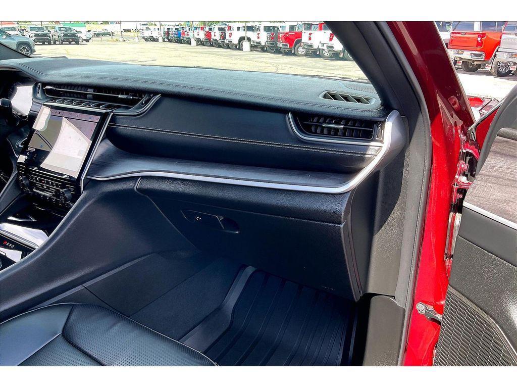 used 2024 Jeep Grand Cherokee L car, priced at $37,995