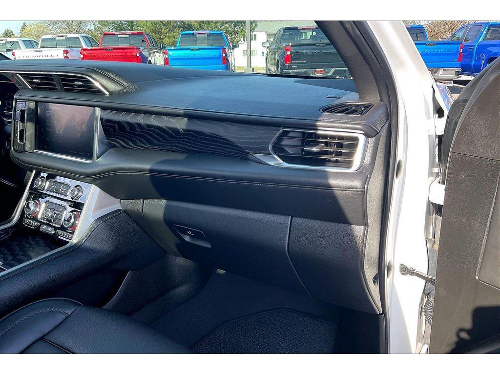 used 2023 GMC Yukon car, priced at $68,995