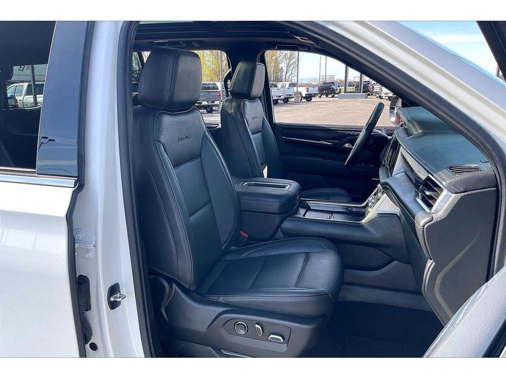 used 2023 GMC Yukon car, priced at $68,995
