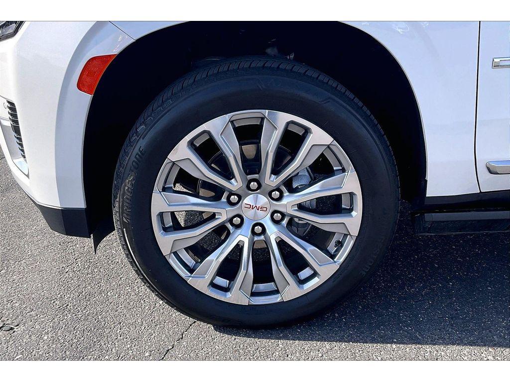 used 2023 GMC Yukon car, priced at $68,995