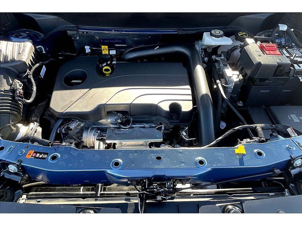 used 2025 Chevrolet Equinox car, priced at $34,995