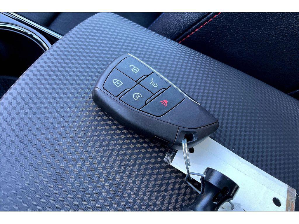 used 2025 Chevrolet Equinox car, priced at $34,995