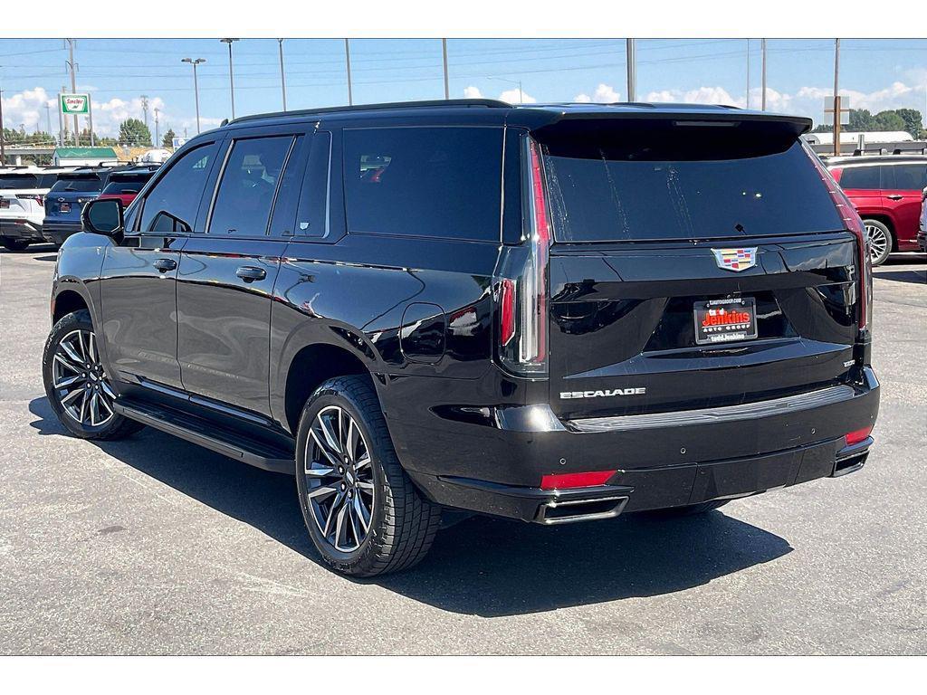 used 2022 Cadillac Escalade ESV car, priced at $72,095