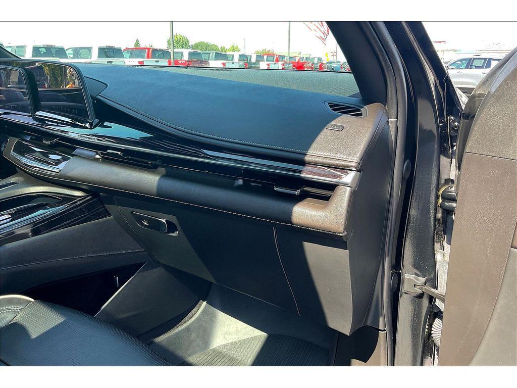 used 2022 Cadillac Escalade ESV car, priced at $72,095