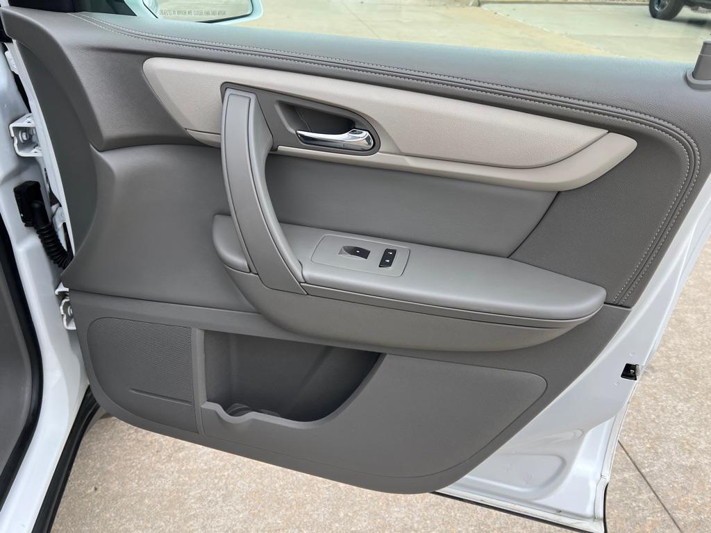 used 2016 Chevrolet Traverse car, priced at $10,995