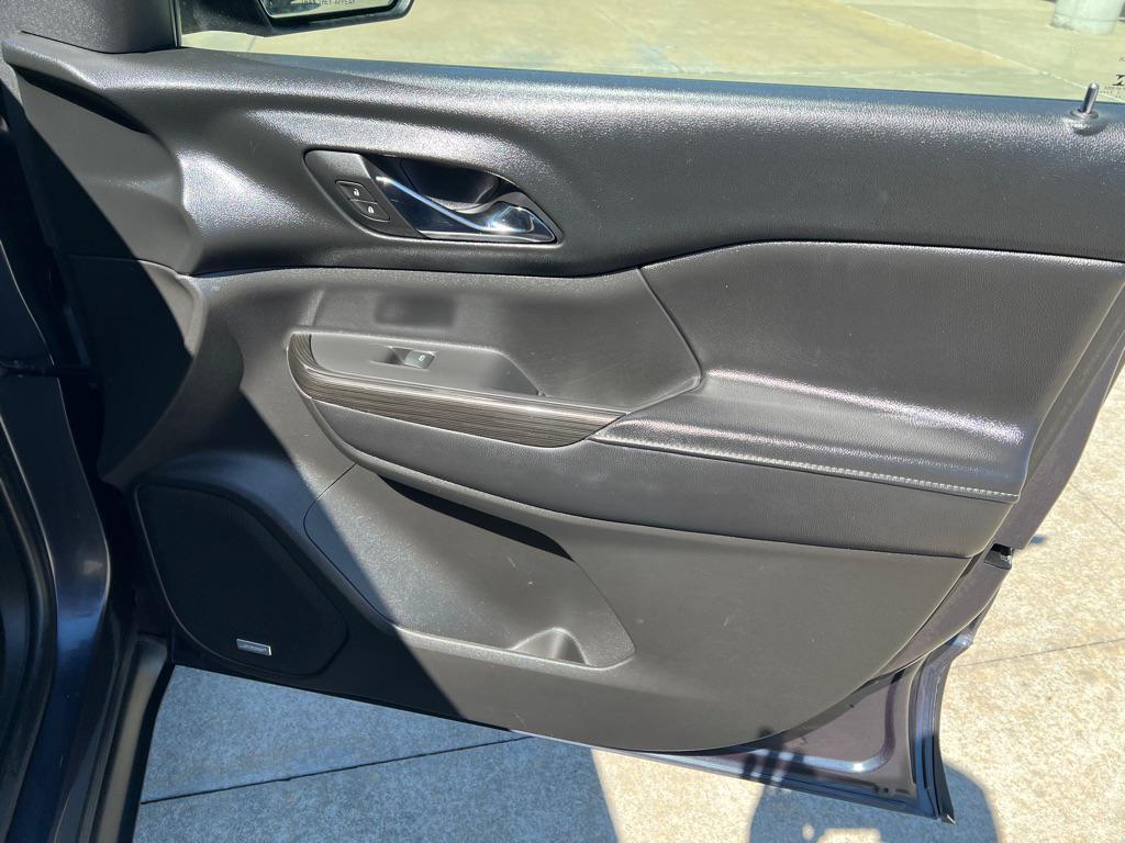 used 2018 GMC Acadia car, priced at $13,995