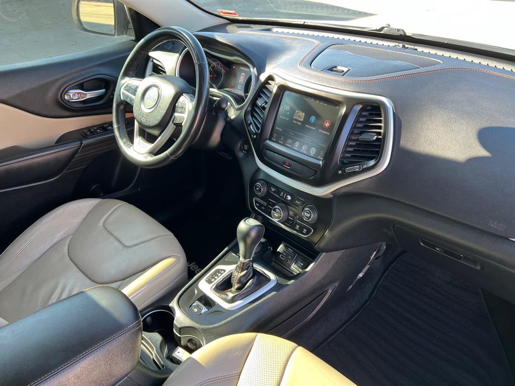 used 2015 Jeep Cherokee car, priced at $11,995