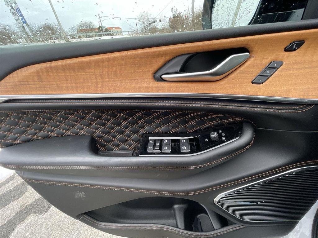 used 2023 Jeep Grand Cherokee car, priced at $41,500