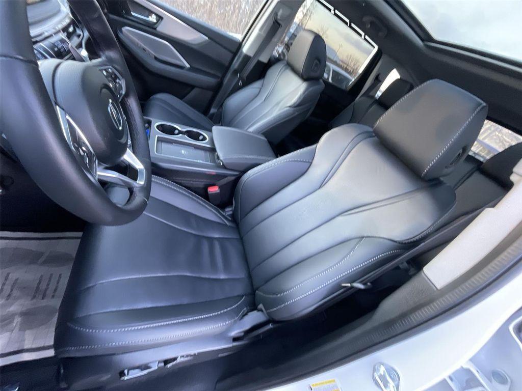 used 2025 Acura MDX car, priced at $51,000