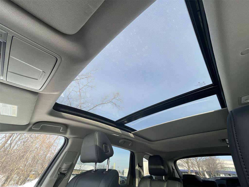 used 2022 Acura MDX car, priced at $30,500