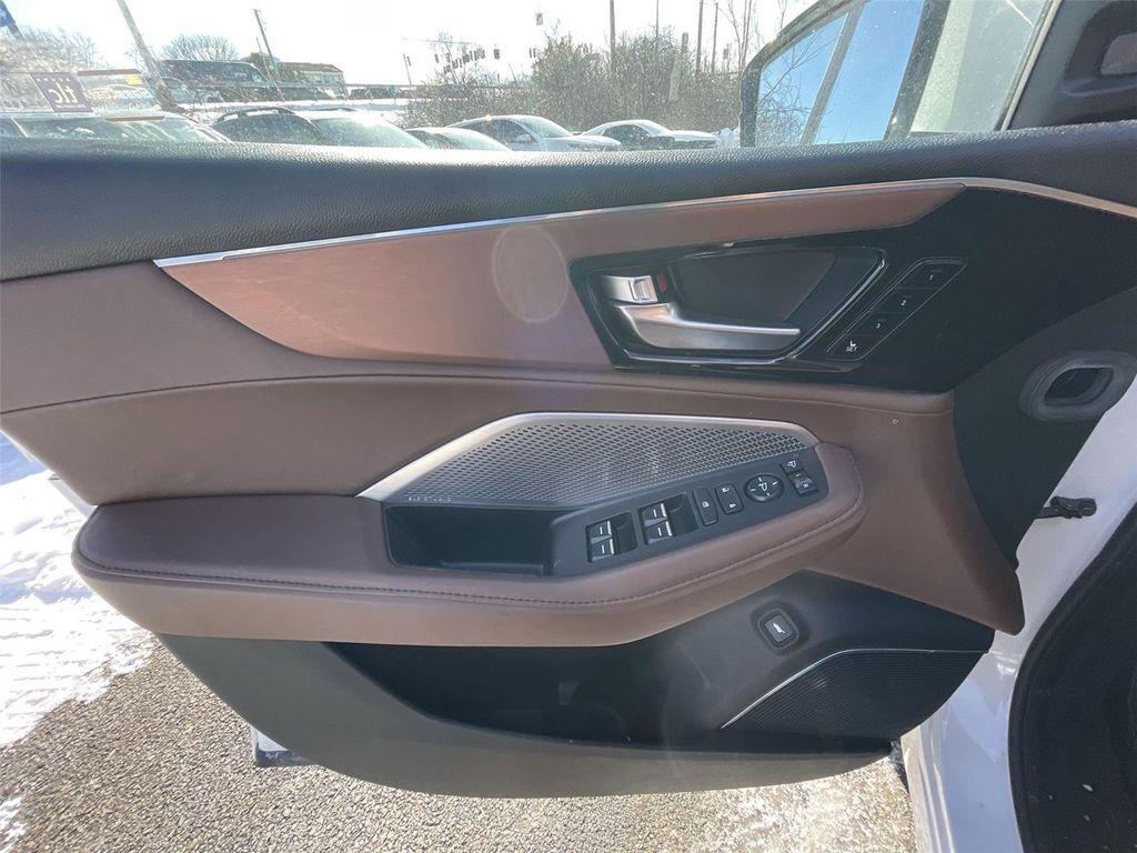 used 2024 Acura MDX car, priced at $38,000