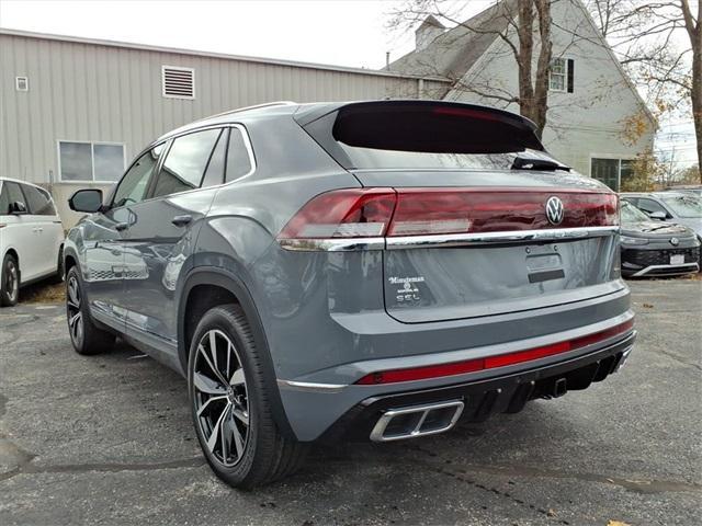 new 2026 Volkswagen Atlas Cross Sport car, priced at $52,446