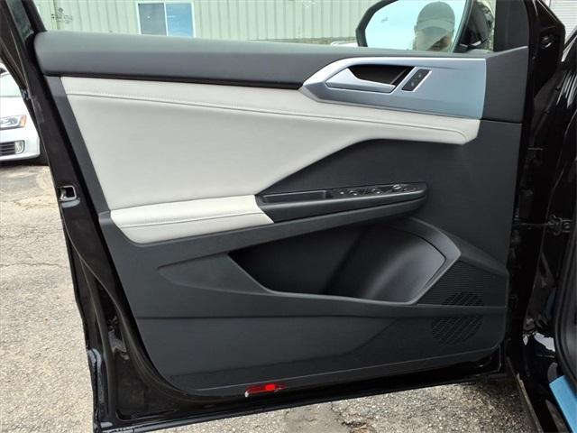 new 2026 Volkswagen Taos car, priced at $33,618