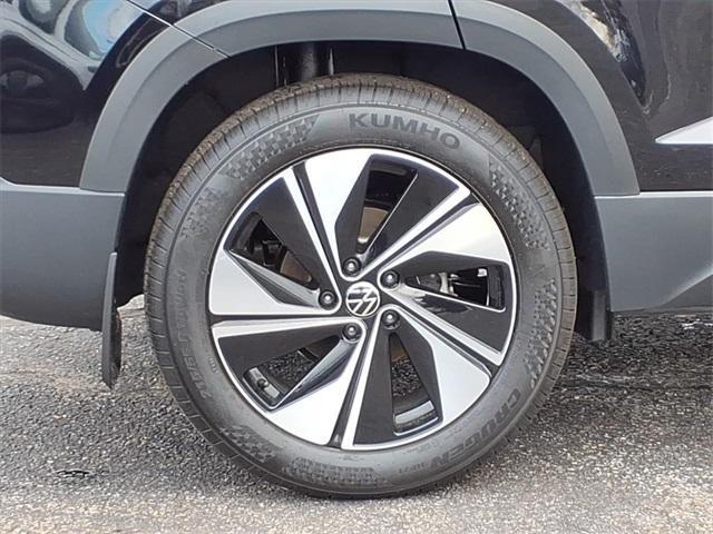 new 2026 Volkswagen Taos car, priced at $33,618