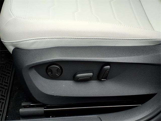 new 2026 Volkswagen Taos car, priced at $33,618