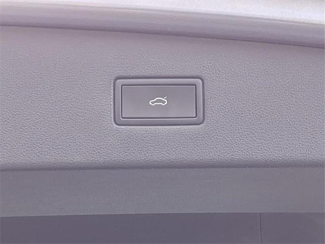 used 2022 Volkswagen Tiguan car, priced at $19,401