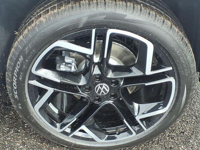 new 2026 Volkswagen Tiguan car, priced at $44,717